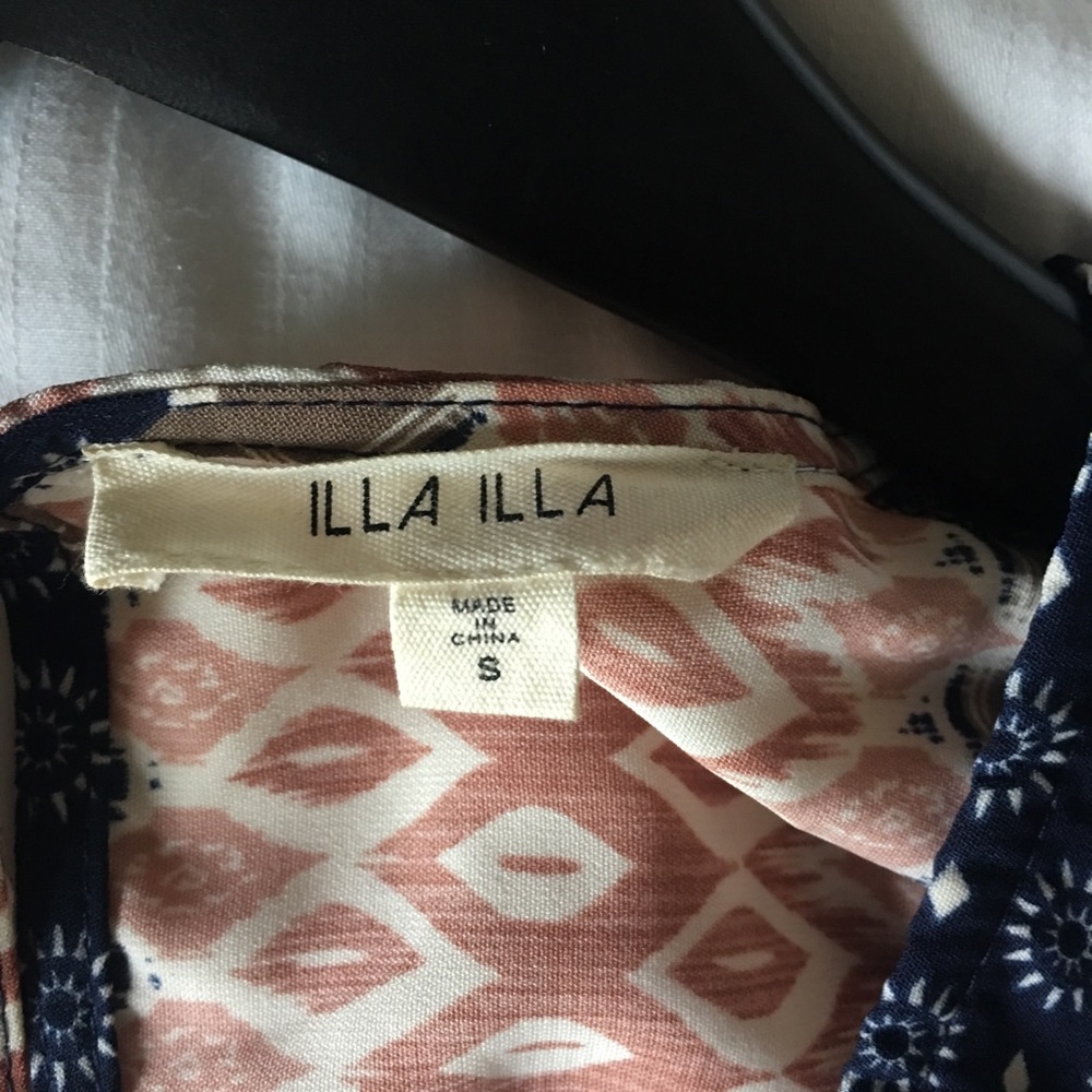 ILLA ILLA Printed Bell Sleeve Open Back Romper - Picture 4 of 7